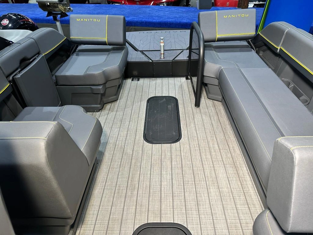 Manitou 22 Explore Switchback 2025 alt