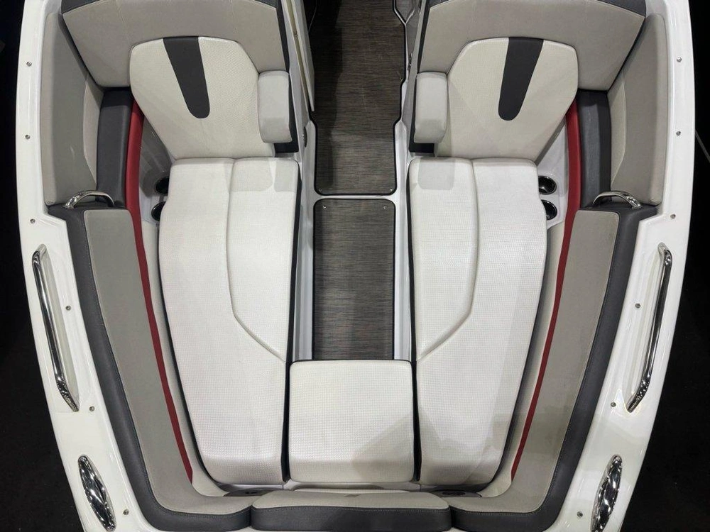 Four Winns 260 Horizon Sport Rs 2022 alt