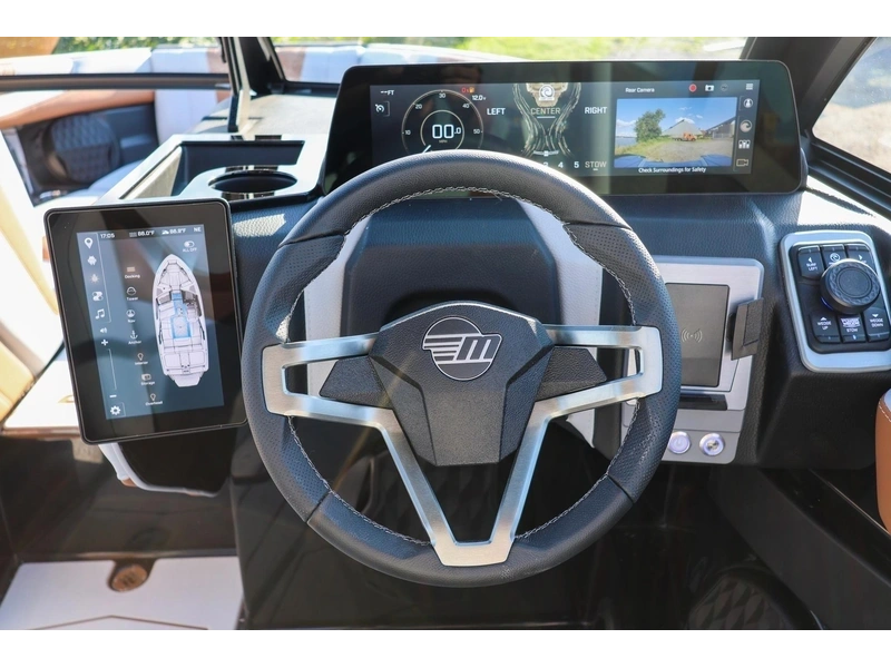 2026 Malibu 22 Lsv alt