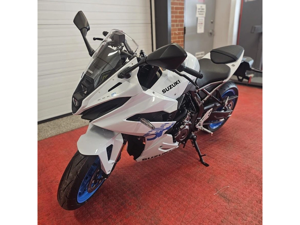 2026 Suzuki Gsx 8r alt