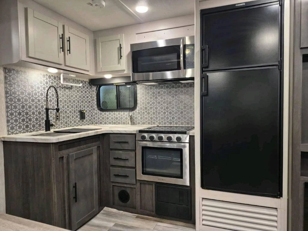 Crossroads Cruiser Aire 28bbh 2022