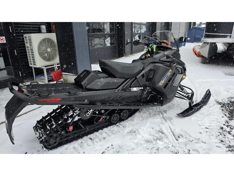 Ski-Doo RENEGADE 900 Ace 2024