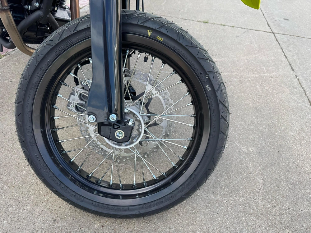 2026 Kawasaki Klx® 230 Sm Abs 230 Sm Abs alt