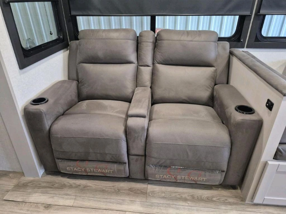 Jayco Jay Feather 26fk 2026 alt