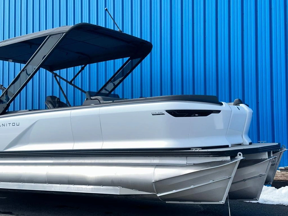 Manitou 22 Explore Switchback 2025 alt