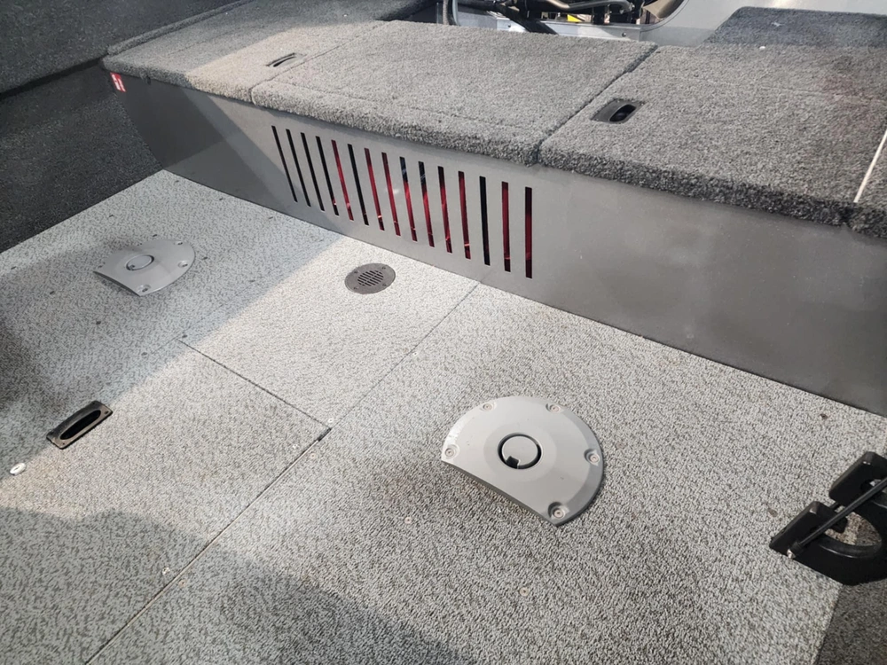 2026 Crestliner 1650 Kodiak Sc alt