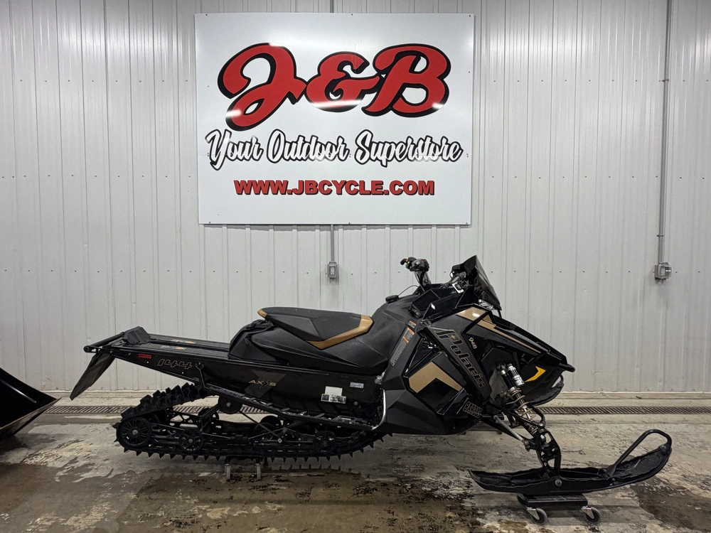2019 Polaris 800 Switchback Assault 144 alt