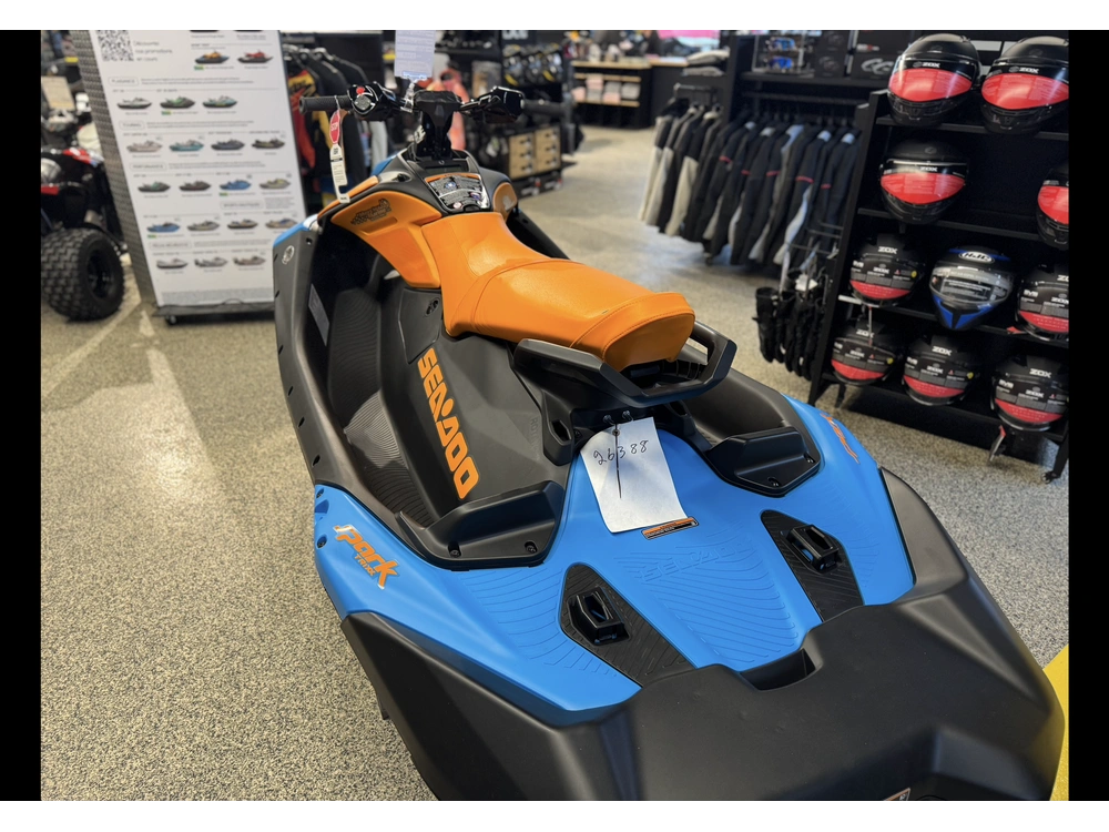 Sea-doo Spark Trixx 3up 2026 alt