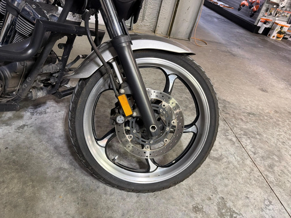 2009 Yamaha Raider alt