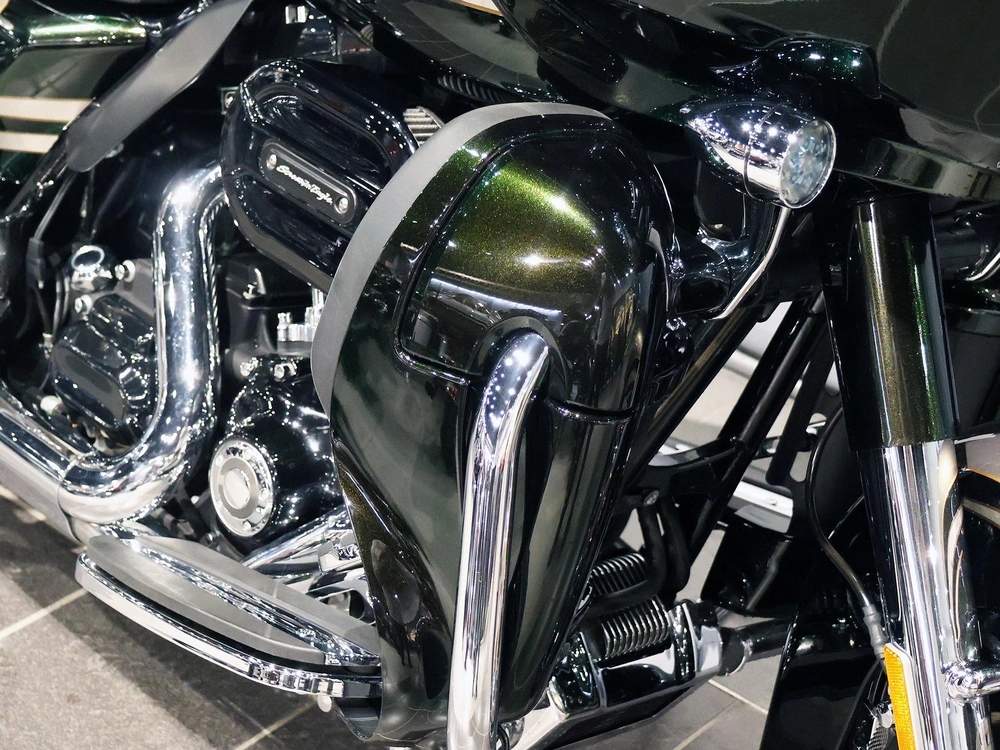 2013 Harley-davidson Cvo Road Glide Fltrxse alt