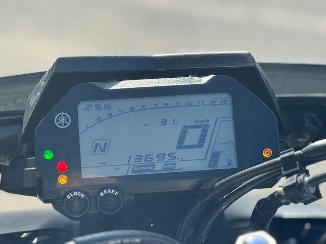 Yamaha Fz10 13,695 Km Seulement 2017 alt