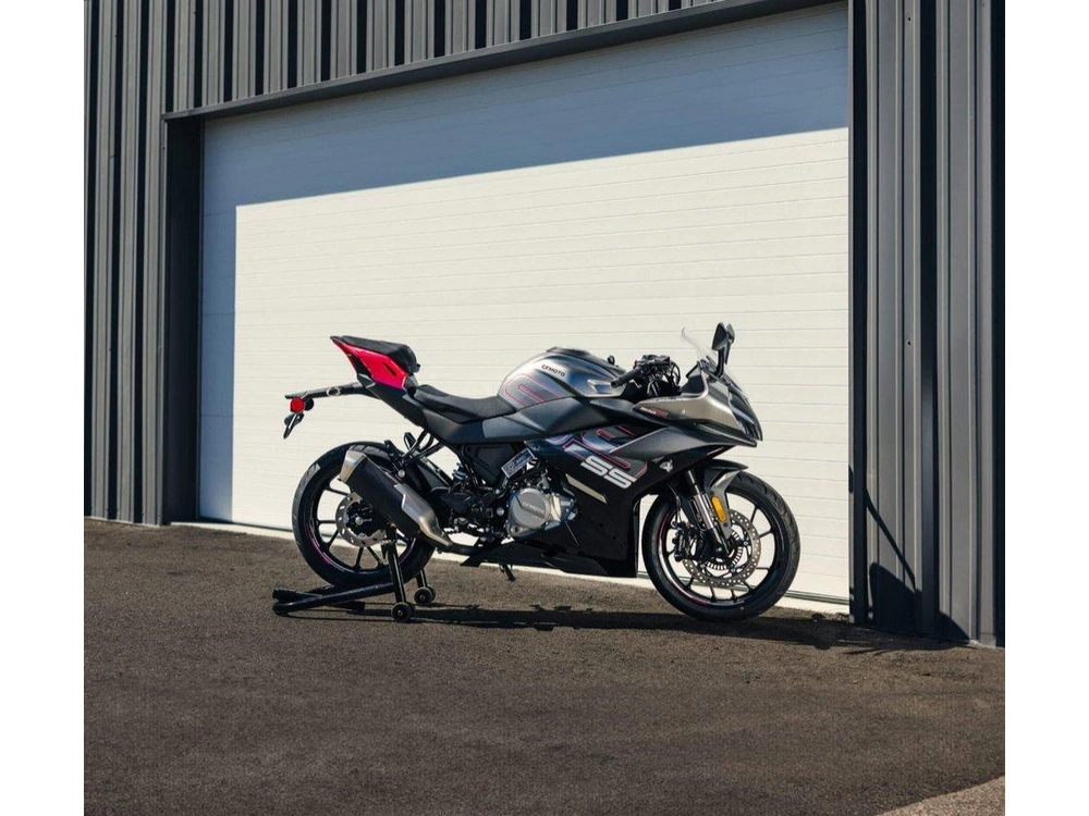 Cfmoto 300ss Rabais De 2,200$ Et Financement 5.99% Sur 60 Mois 2024 alt