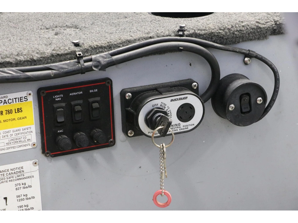 2012 Lund 1600 Fury Tiller + Moteur Mercury 40 Hp & Remorque alt