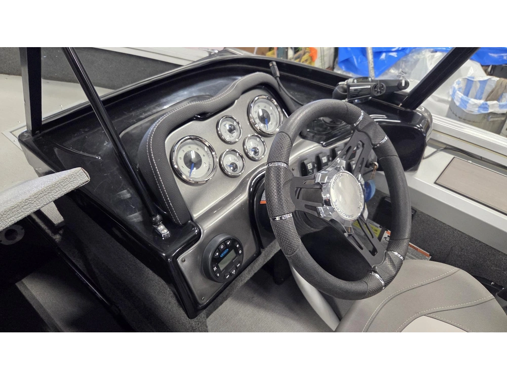 2022 Smoker-craft 162 Pro Angler Xl alt