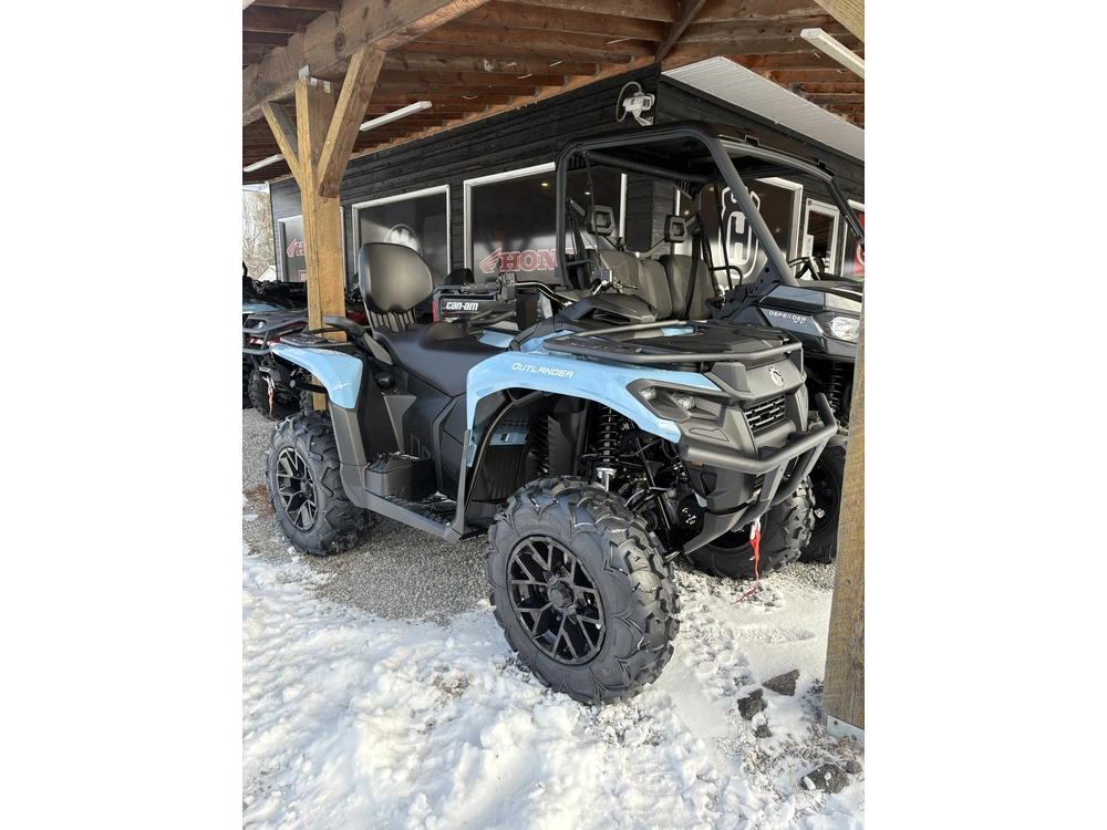 2026 Can-am Out Max Xt 700 alt