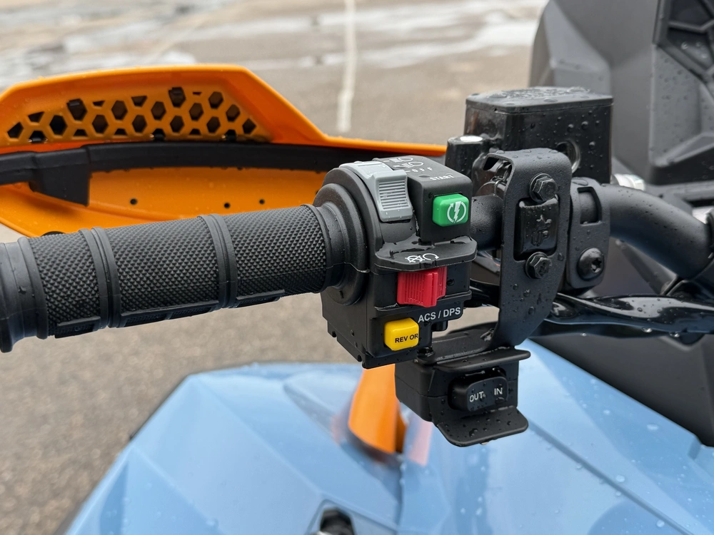 2026 Brp Renegade X Mr 1000r (canada) alt