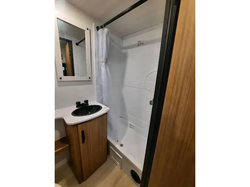 2025 Keystone RV Passport 224RK thumbnail 17