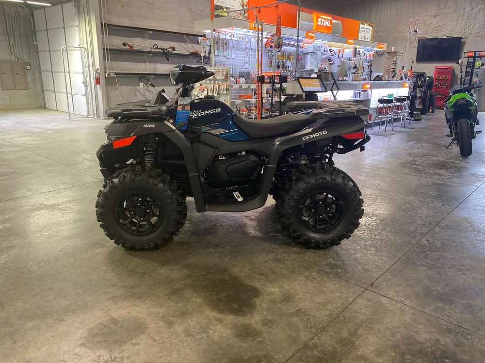 2025 Cfmoto Cforce 600 alt