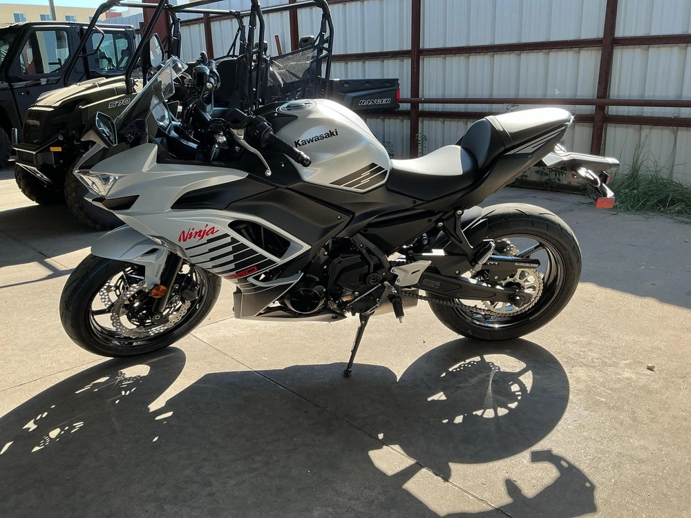 2026 Kawasaki Ninja 650 Abs Abs alt