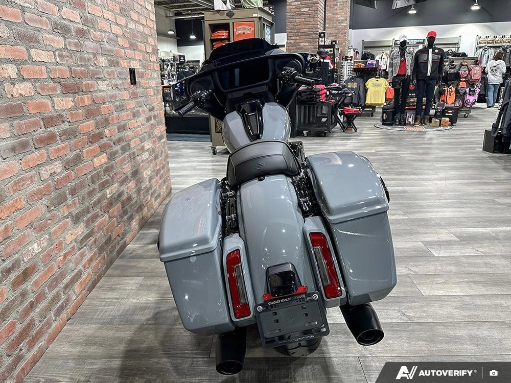 2026 Harley-davidson Street Glide alt