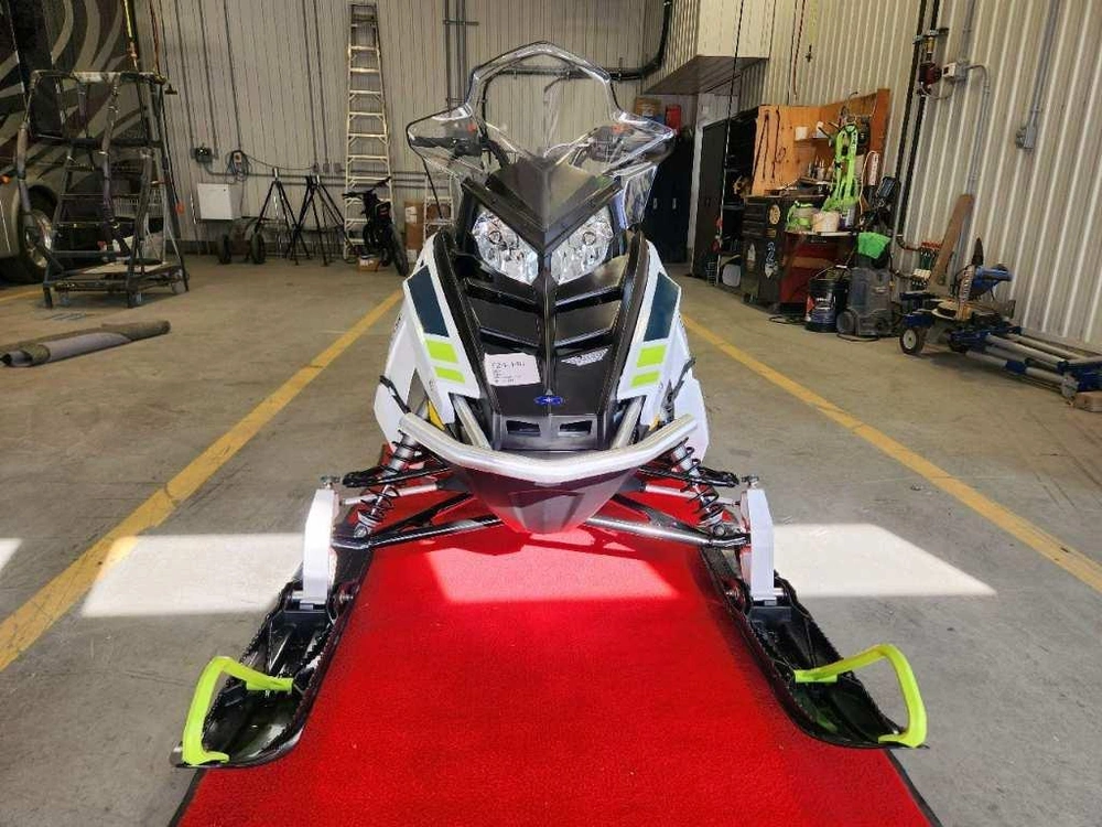 Polaris 550 Voyageur 144 2025 alt