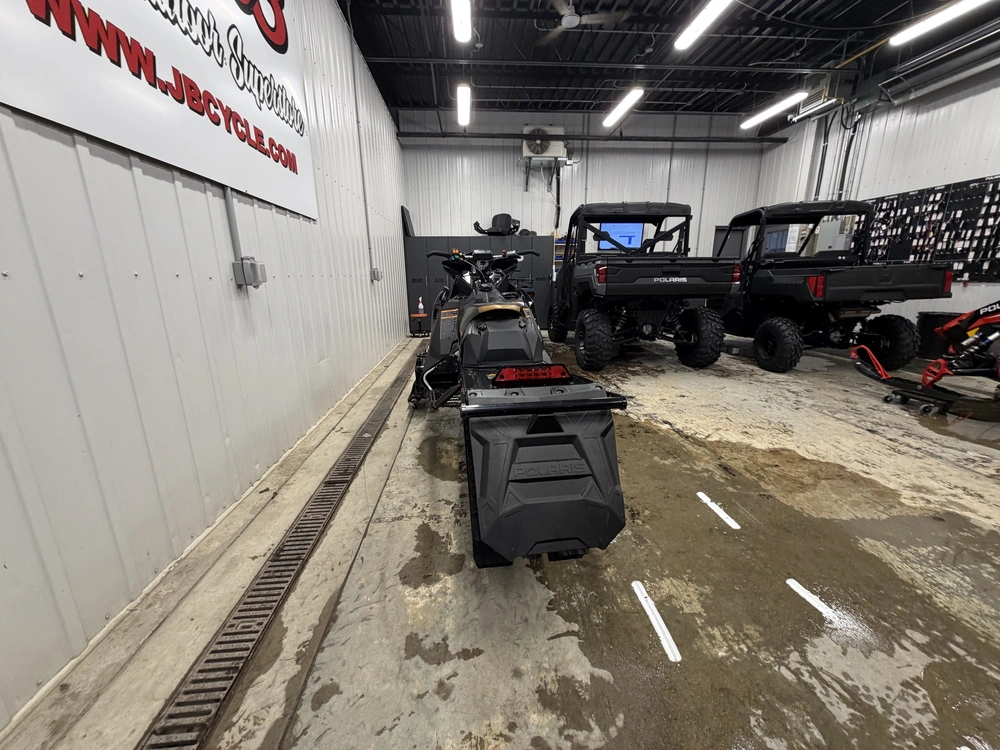 2019 Polaris 800 Switchback Assault 144 alt