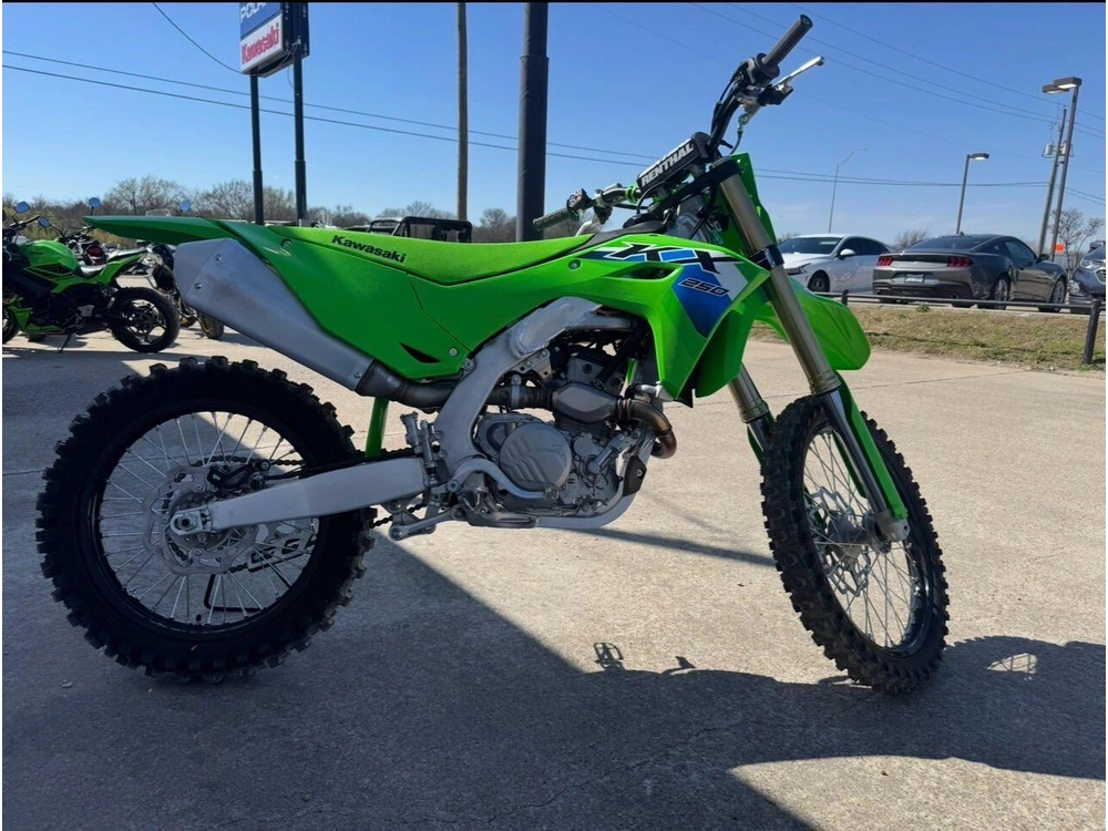 2026 Kawasaki Kx™ 250 250 alt