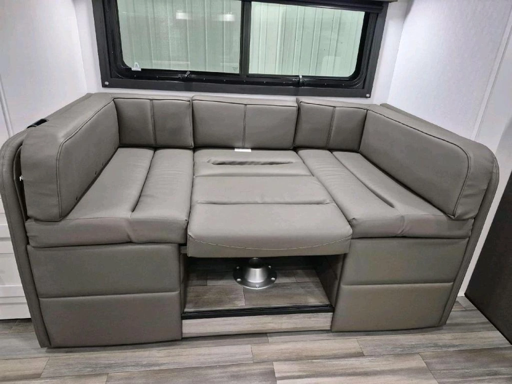 Jayco Redhawk 24b 2026 alt