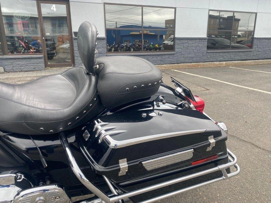 Harley-davidson Electra Glide Police Flhtpi 2010 alt