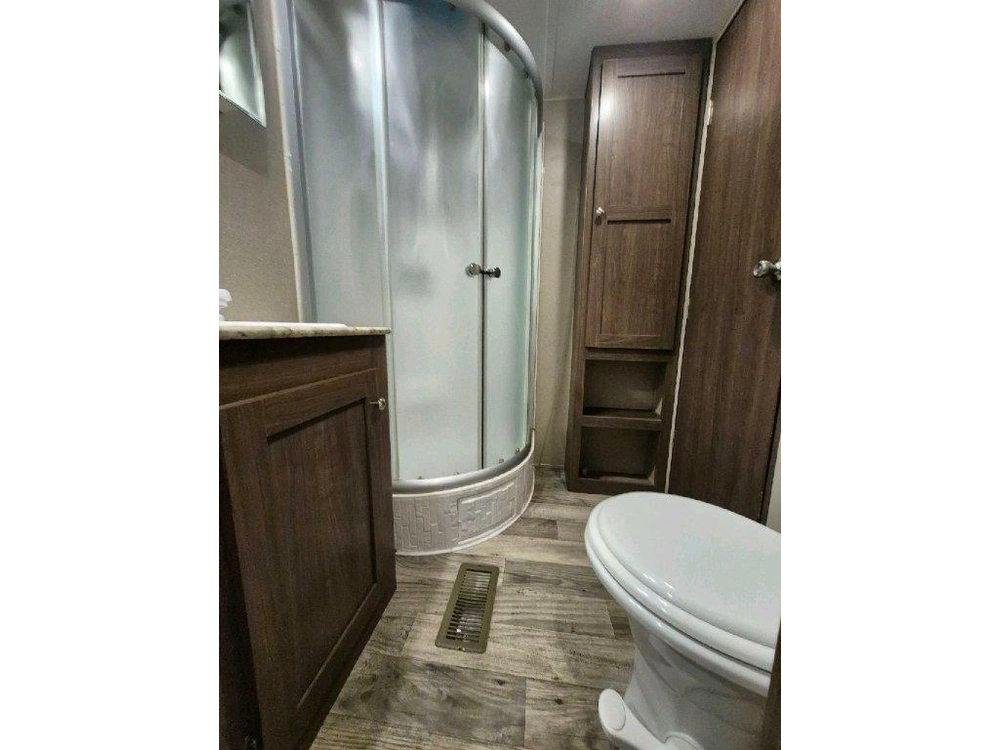 Keystone Rv Hideout 28rks 2018 alt