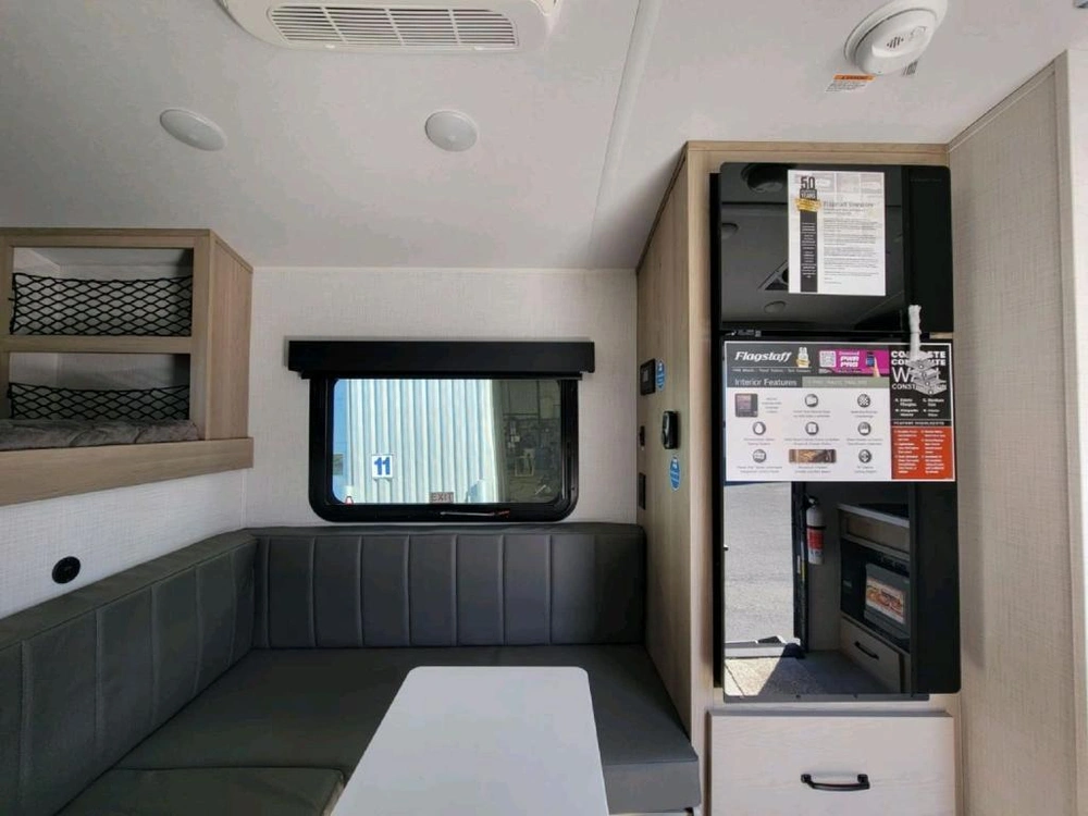 Flagstaff E-pro 15rdg Cuisine Ext. Bunk 2025 alt