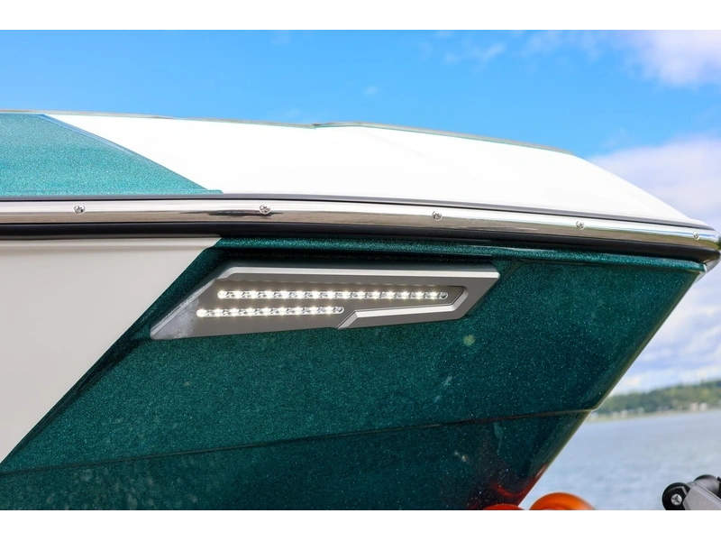 2026 Malibu 23 Lsv alt