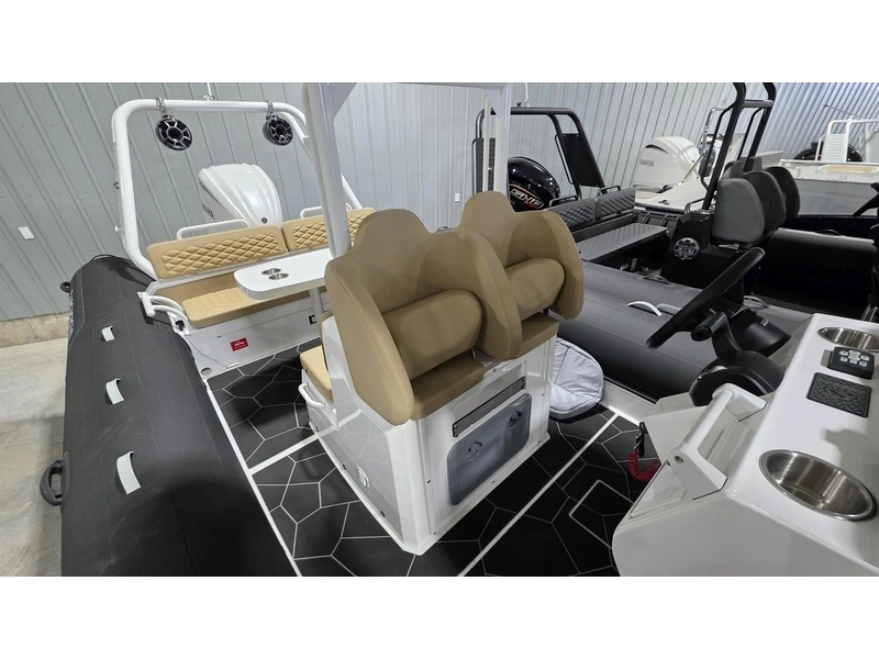 2025 Highfield Sport 760 alt