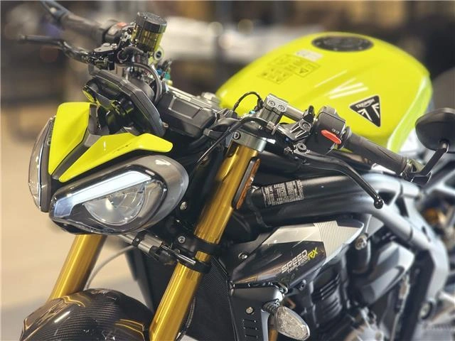 2026 Triumph Speed Triple 1200 Rx alt