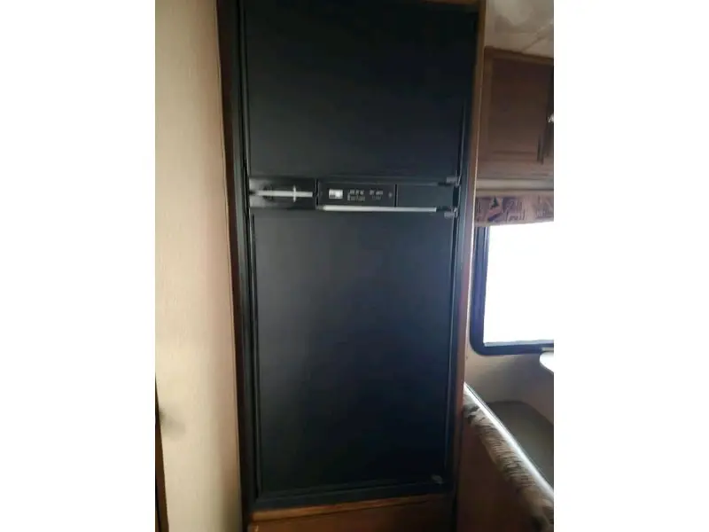 2015 Dutchmen Kodiak Express 172E thumbnail 15