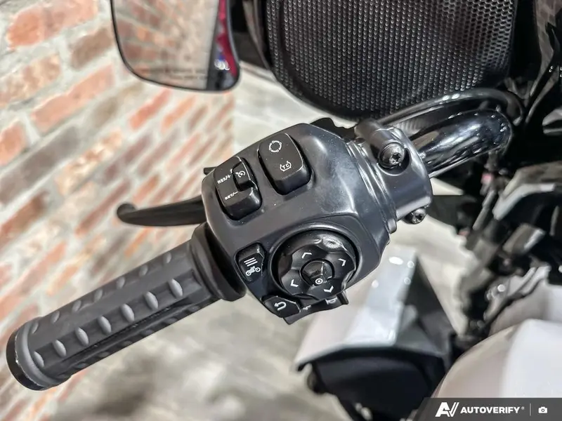 2026 Harley-Davidson Street Glide Limited thumbnail 12