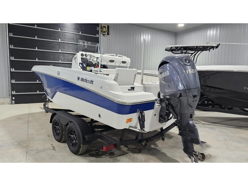2023 Wellcraft Fisherman 202 alt