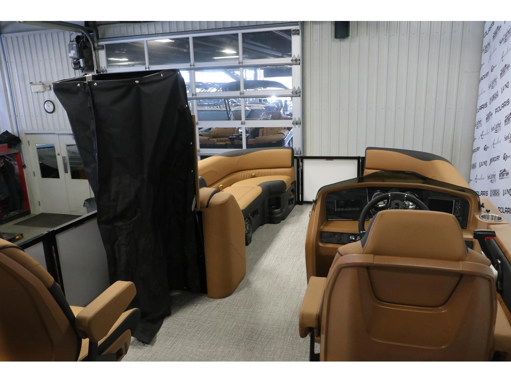 2026 Avalon Lsz 2585 Vrl + Yamaha Vmax 150 Hp alt