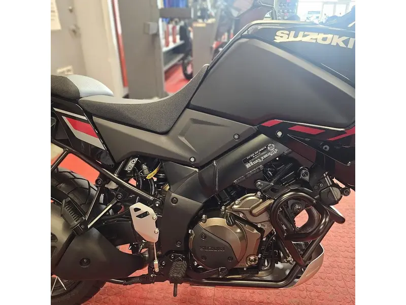 2026 Suzuki V-STROM 1050DE thumbnail 11