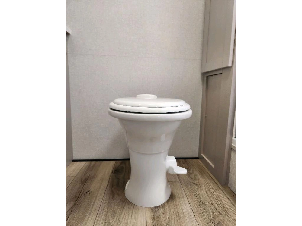 Jayco Jay Feather 25rb 2026 alt