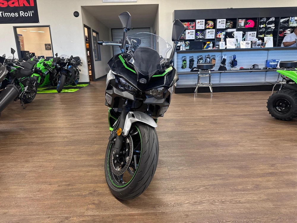 2024 Kawasaki Ninja® 7 Hybrid Abs Hybrid Abs alt