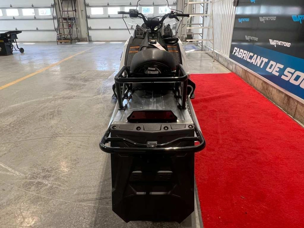 Polaris 550 Voyageur 144 Es 2024 alt