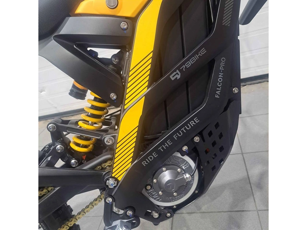 2025 79 Bike Falcon Pro Black/yellow alt