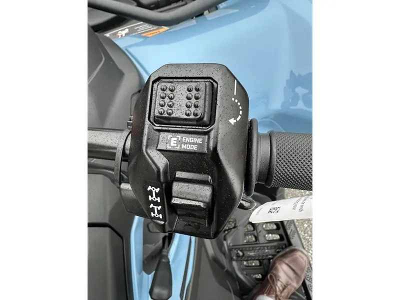 2026 Can-Am Outlander MAX XT 700 thumbnail 19