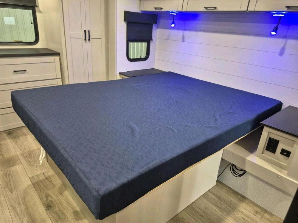 Jayco Jay Feather 26fk 2026 alt