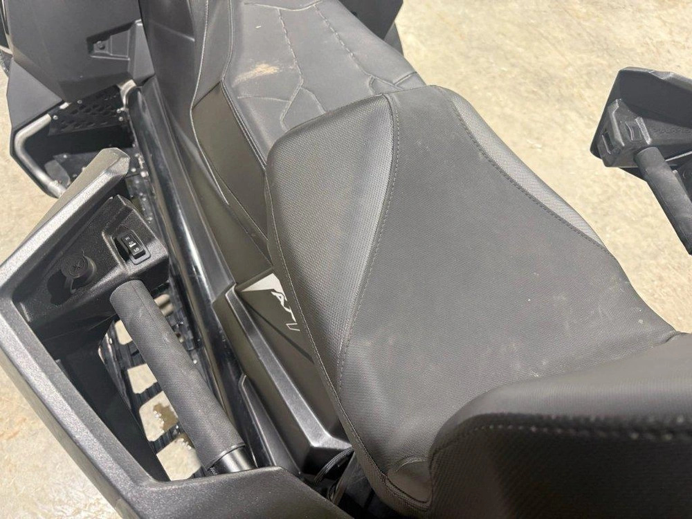 Polaris Titan Adv 800 2022 alt