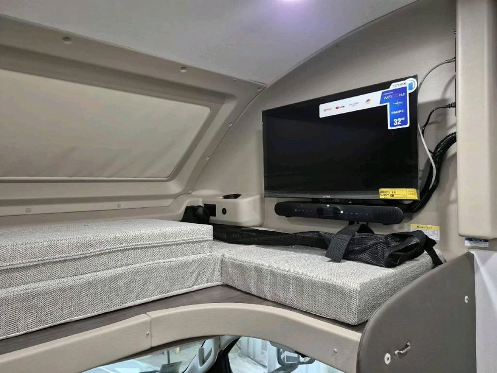 Jayco Redhawk 24b 2026 alt