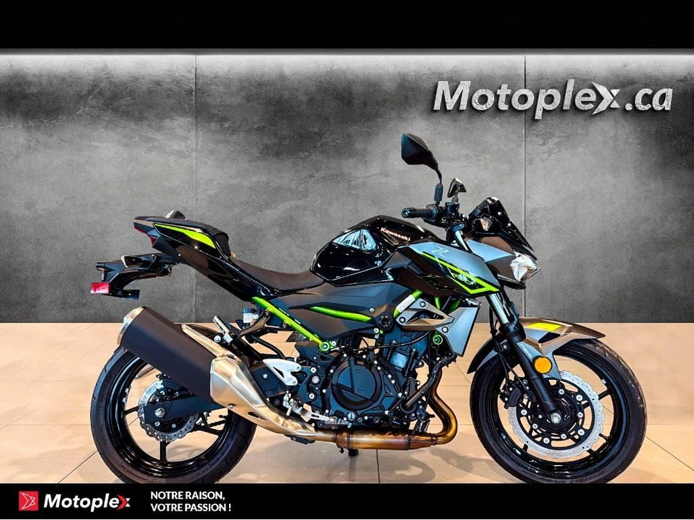2023 Kawasaki Z400 alt