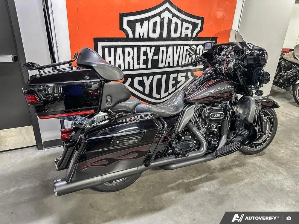 2010 Harley-davidson Cvo Ultra Classic alt