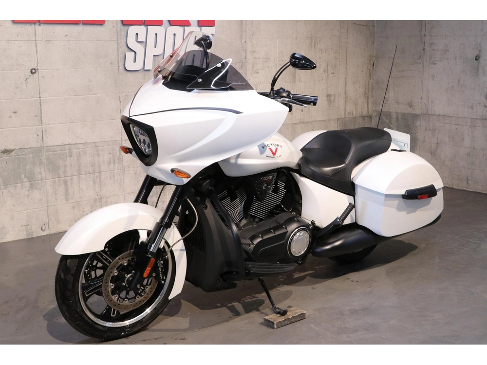 2016 Victory Motorcycles Cross Country V16db36nya alt